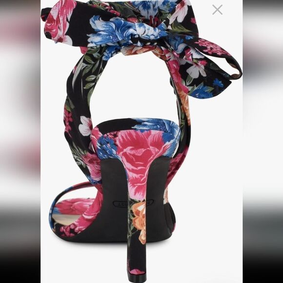 BRAND NEW NINE WEST KOBS ANKLE BOWNOT TIE SANDAL (WOMEN) - Picture 16 of 16